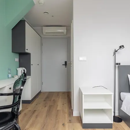 Ae Nowy Swiat By Bookinghost *