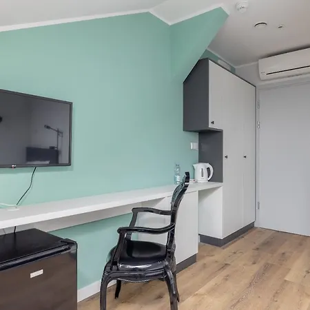 Ae Nowy Swiat By Bookinghost * 바르샤바