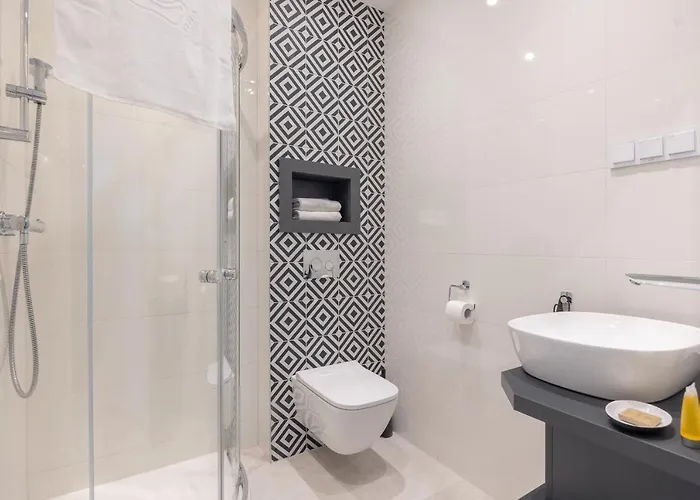 Ae Nowy Swiat By Bookinghost *