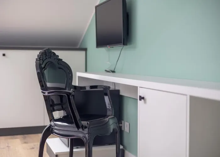 Ae Nowy Swiat By Bookinghost * Warsaw